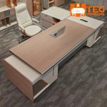 Executive Office Table and Bookshelf Table 2.8metres Shelf 2.7metres - Image 2
