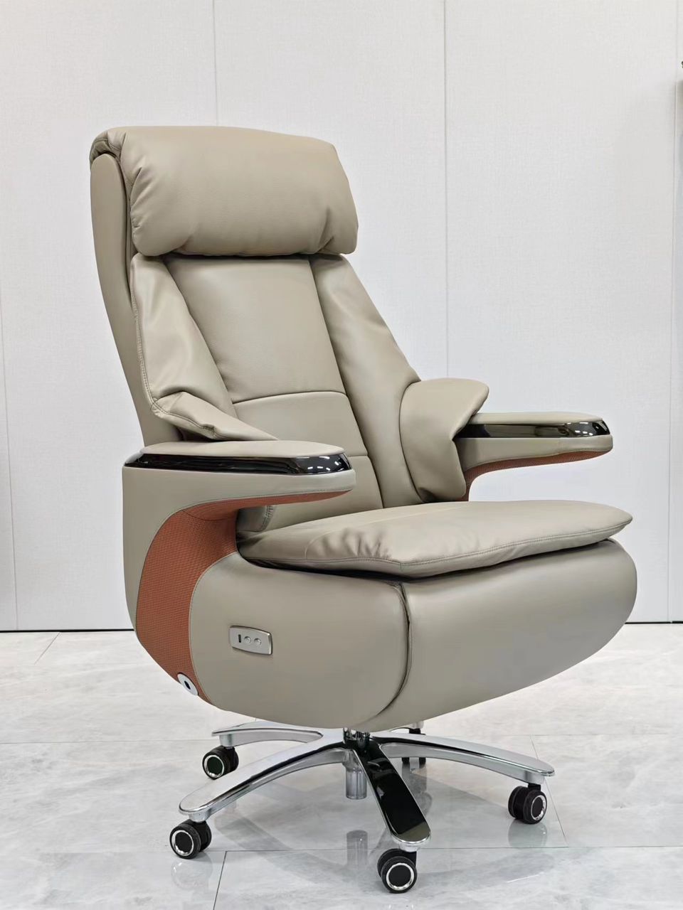 adjustable executive chair (2) Executive Adjustable Chair - Image 4