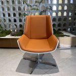 black visitor's chair,