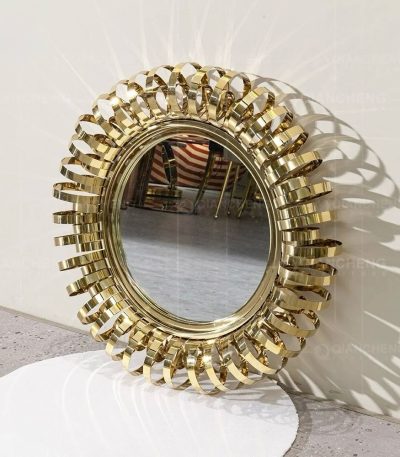 Our gold arched mirroR (1)