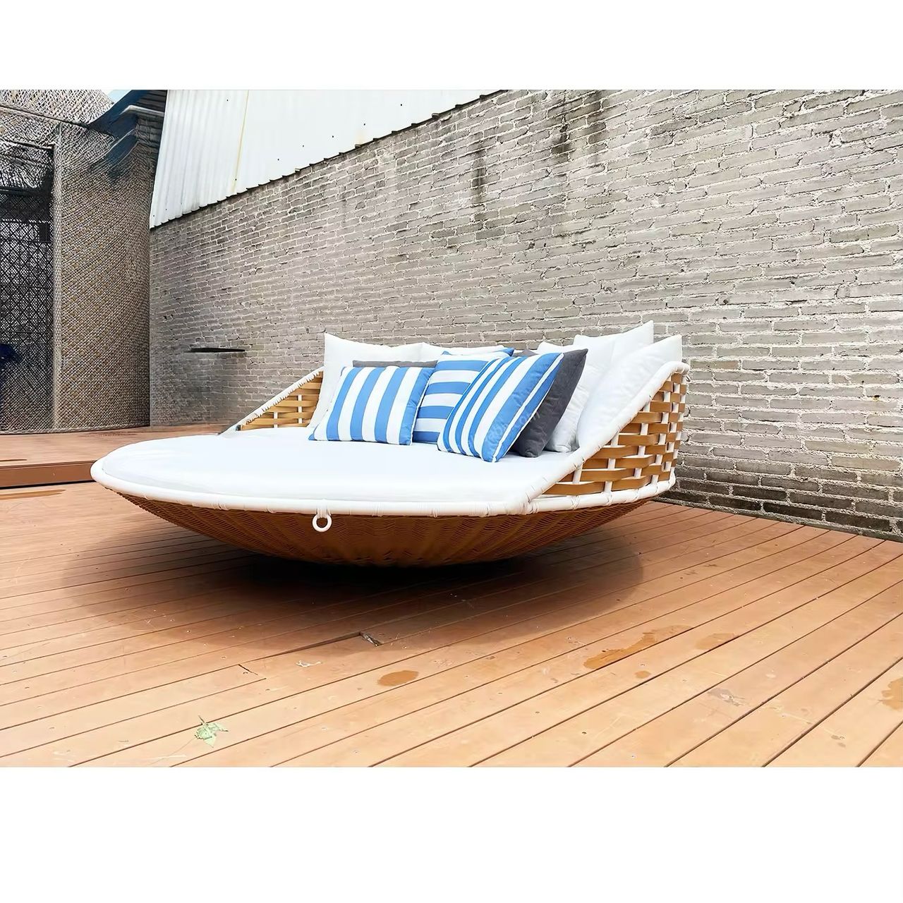 outdoor beds (6) Outdoor Bed - Image 3