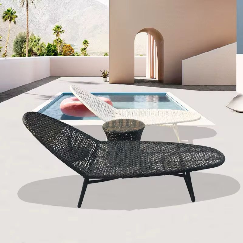 Rattan Bed Perfect (1)