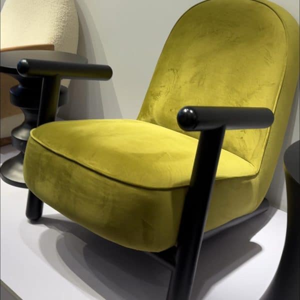 modern accent chair (1)