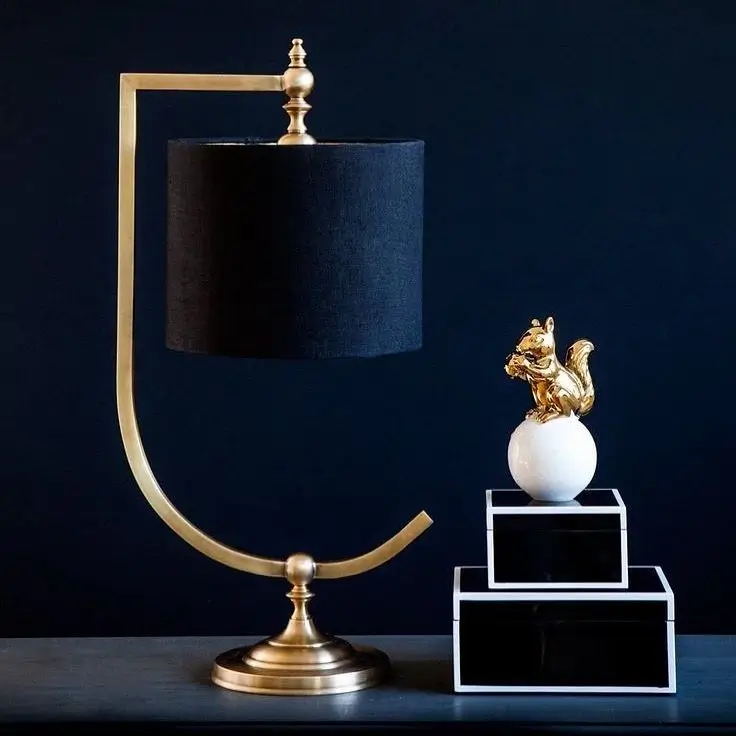 Modern Luxury Table Lamp – Elegant Lighting Luxury table lamp with elegant design for modern home and office interiors