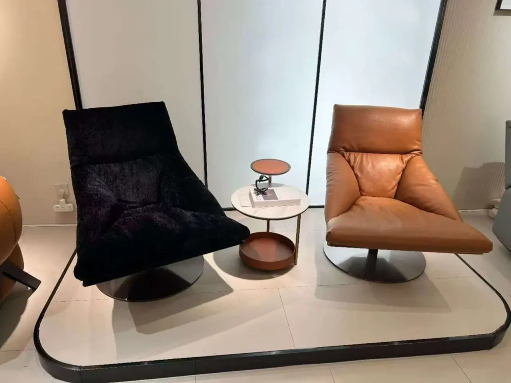 Lazy Rotatable Chair in black and brown with smooth 360-degree rotation